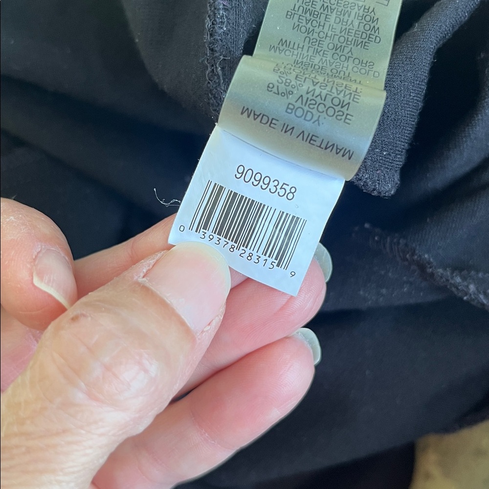 Like new Vince Camuto Black leggings - Picture 12 of 12